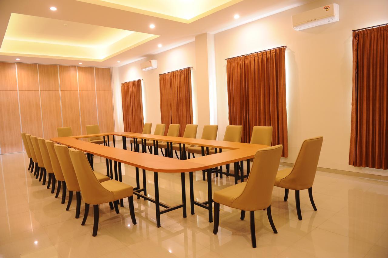 Midtown Xpress Sampit - Kalimantan Tengah Exterior photo