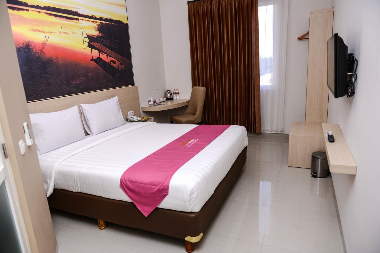 Midtown Xpress Sampit - Kalimantan Tengah Exterior photo